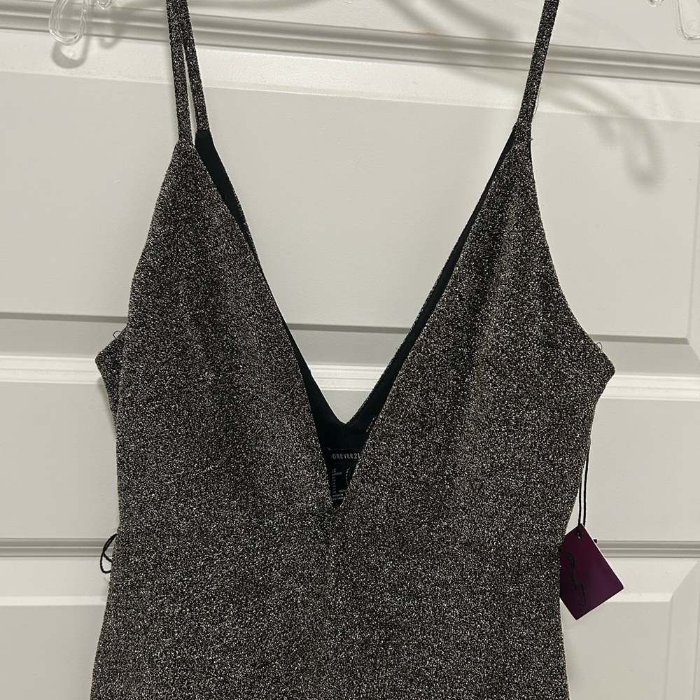 Metallic One Piece Jumpsuit Glitter Holiday Deep V Neckline Small NWT! - Picture 2 of 7